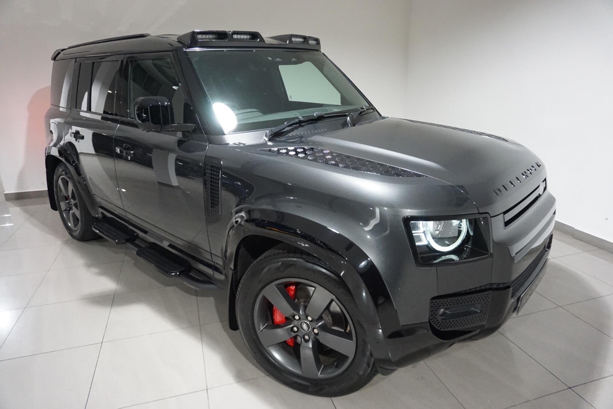 Land Rover Defender 110 3.0 D300 MHEV X-Dynamic HSE Hard Top SUV Auto 4WD MWB Euro 6 (s/s) 5dr